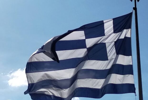 Ελληνική σημαία με Σταυρό